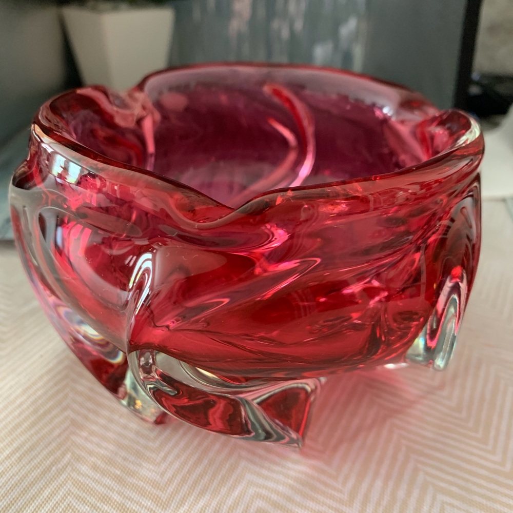 Beautiful Murano heavy glass sommerso ashtray in pink and clear.